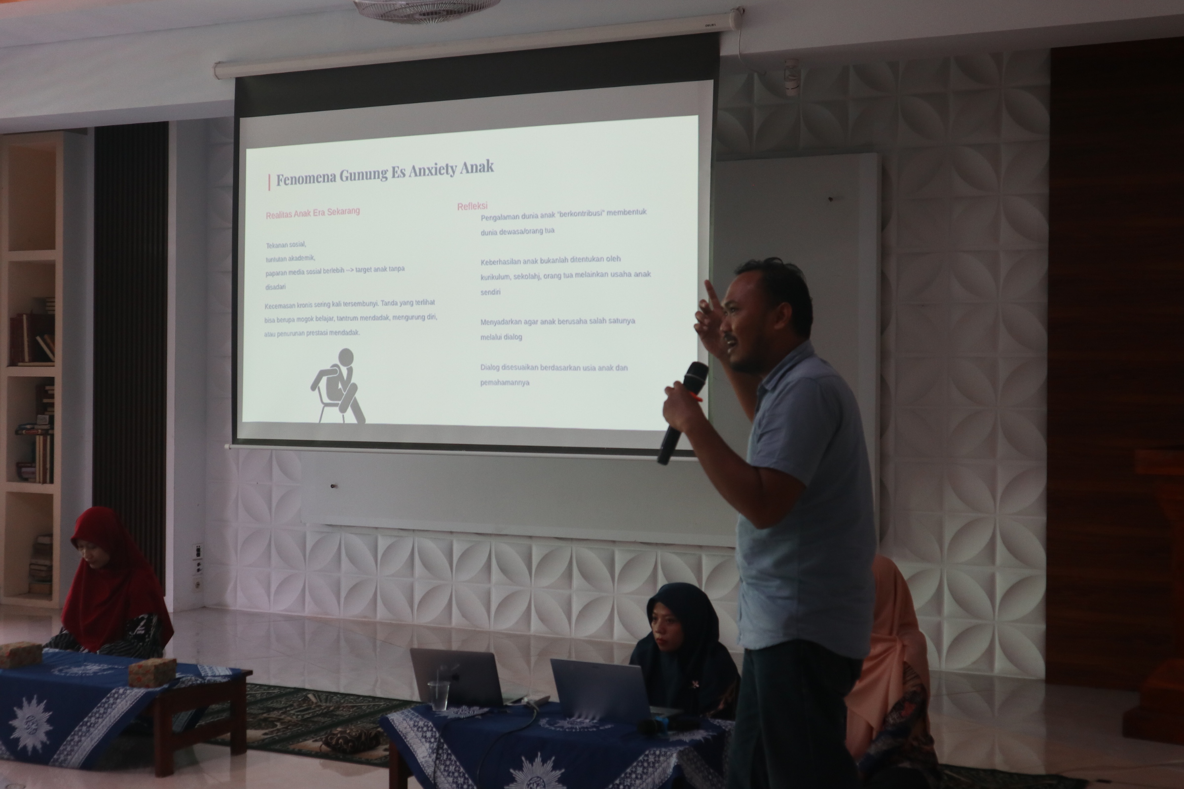 Cerdas Mengawal Rapor: Penguatan Mutu Program Studi Hadirkan Edukasi Parenting di SMP Muhammadiyah 1 Yogyakarta